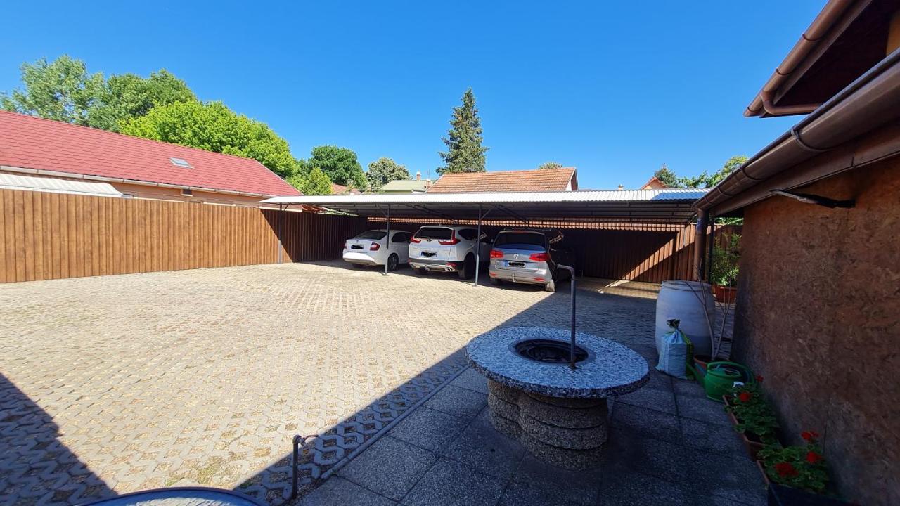 Ada Apartmanhaz Hajduszoboszlo Exterior photo