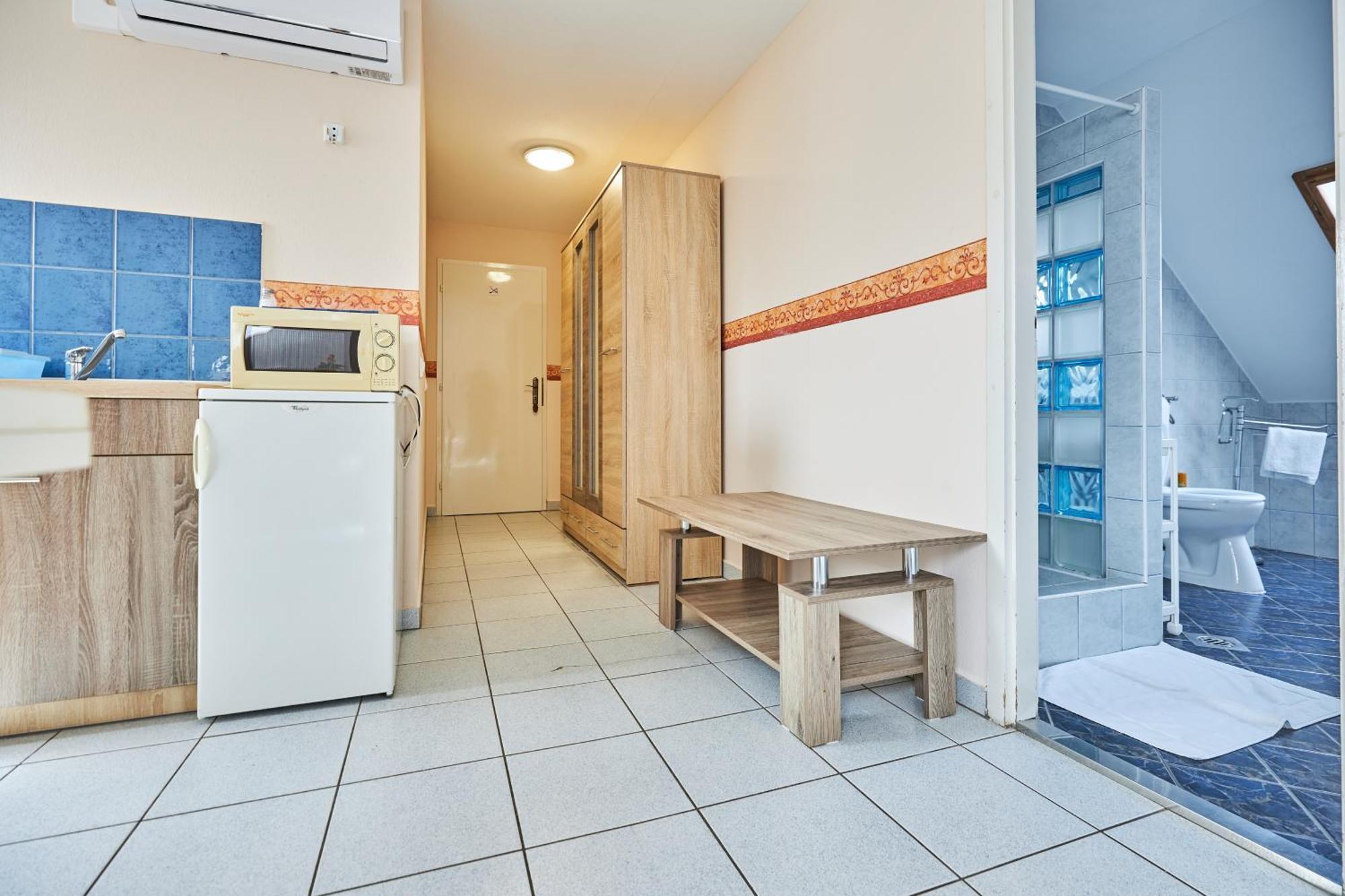 Ada Apartmanhaz Hajduszoboszlo Exterior photo
