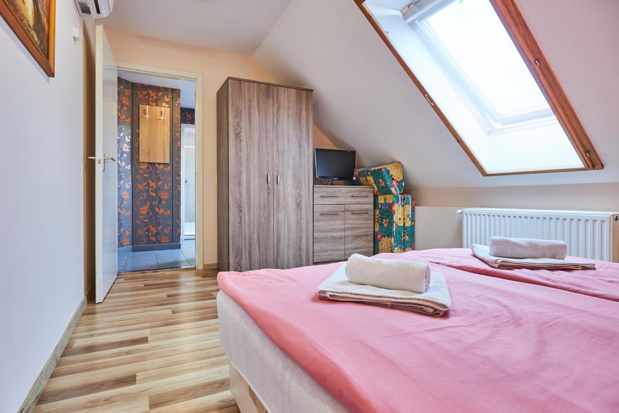 Ada Apartmanhaz Hajduszoboszlo Exterior photo
