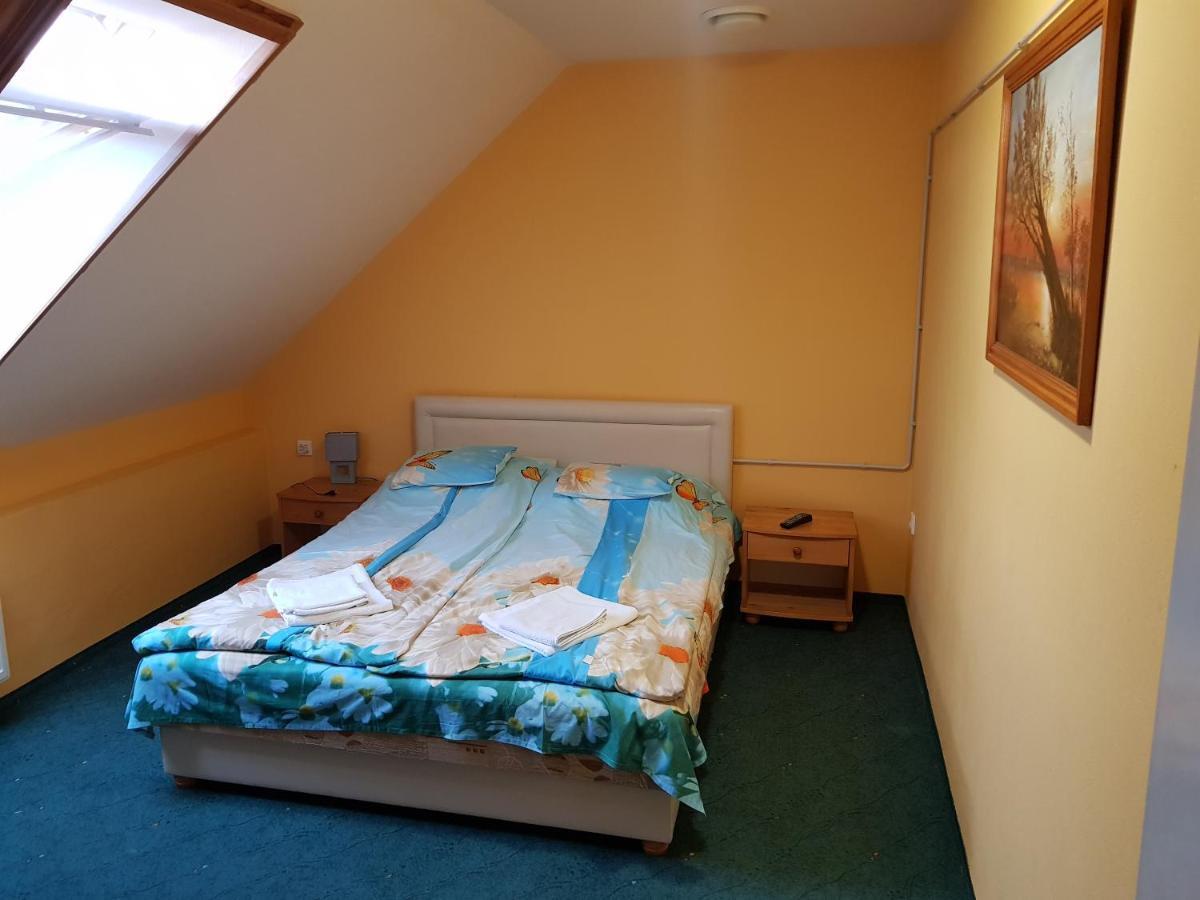 Ada Apartmanhaz Hajduszoboszlo Exterior photo