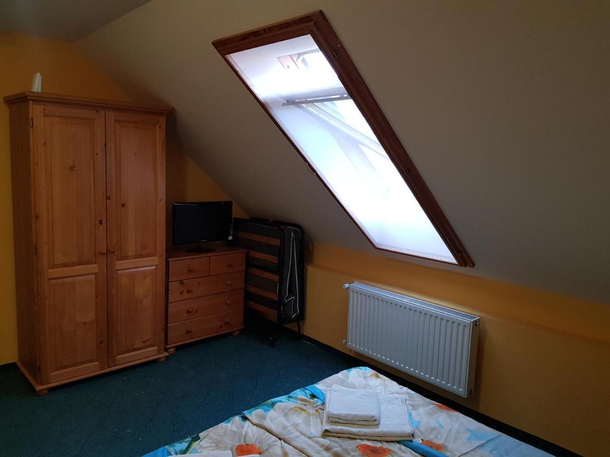 Ada Apartmanhaz Hajduszoboszlo Exterior photo